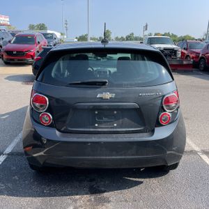 صورة 4 لـ 2015 Chevrolet SONIC LT AUTO