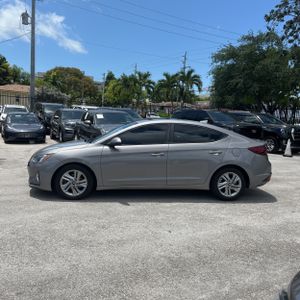 HYUNDAI ELANTRA VALUE EDITION - 3