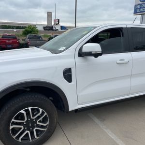 FORD RANGER LARIAT - 2