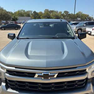 صورة 15 لـ 2023 Chevrolet SILVERADO 1500 RST