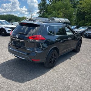 2017 Nissan ROGUE SV — фото 8