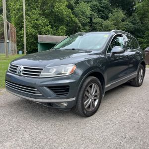 2016 Volkswagen TOUAREG VR6 LUX — фото 1
