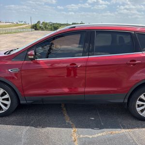 صورة 4 لـ 2017 FORD ESCAPE TITANIUM