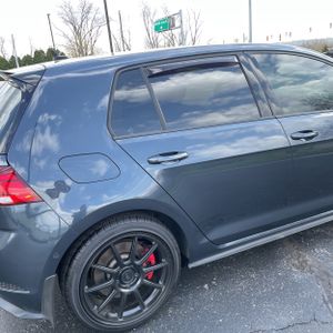 VOLKSWAGEN GOLF GTI AUTOBAHN - 9