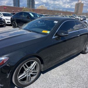 MERCEDES-BENZ E-CLASS - 2