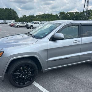 2021 JEEP GRAND CHEROKEE LAREDO X 照片 2