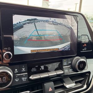2023 Toyota HIGHLANDER LE thumbnail 40