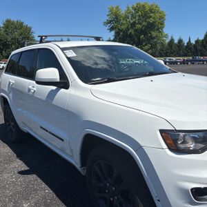 2021 JEEP GRAND CHEROKEE LAREDO X — миниатюра 13