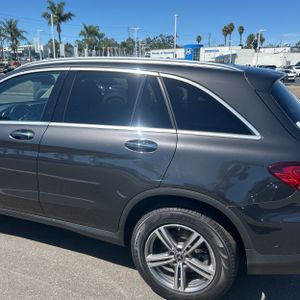 MERCEDES-BENZ GLC - 6