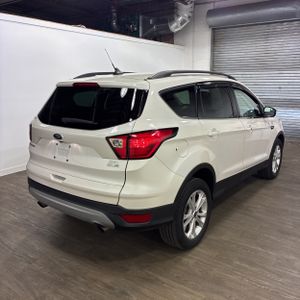 FORD ESCAPE SEL - 8