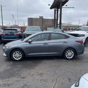 HYUNDAI ACCENT SEL - 3