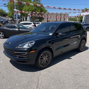 PORSCHE CAYENNE - 1