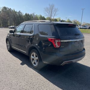 FORD EXPLORER XLT - 5