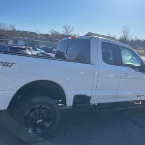 FORD F-250 SUPER DUTY LARIAT - 9
