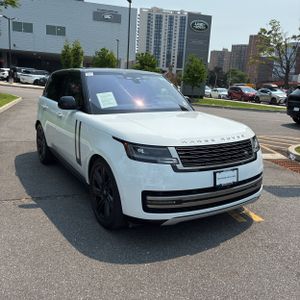 صورة 10 لـ 2023 LAND Rover RANGE ROVER P400 SE