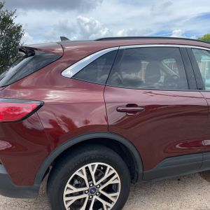 FORD ESCAPE SEL - 9