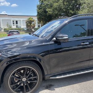 2024 Mercedes-BENZ GLS — фото 2