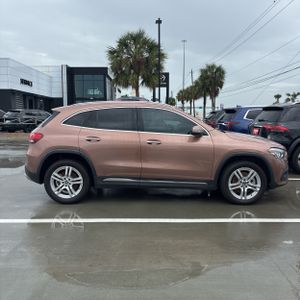 MERCEDES-BENZ GLA-CLASS - 10