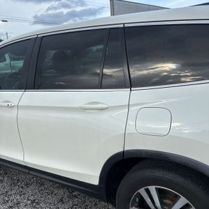 HONDA PILOT EX - 6