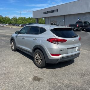 HYUNDAI TUCSON SE - 5