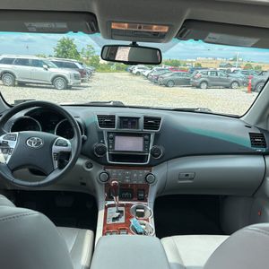 2013 Toyota HIGHLANDER LIMITED 缩略图 35