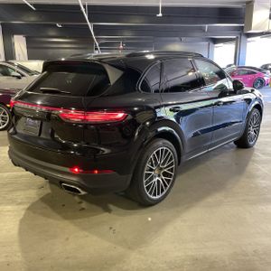 PORSCHE CAYENNE - 8