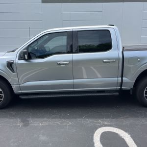 FORD F-150 XLT - 4