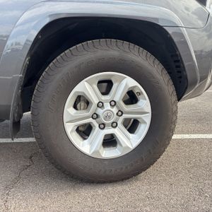 2015 Toyota 4RUNNER SR5 缩略图 20
