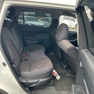 صورة 34 لـ 2021 Toyota HIGHLANDER L