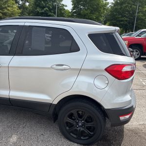 FORD ECOSPORT SE - 6