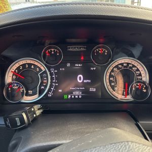 2016 RAM 3500 LARAMIE thumbnail 40