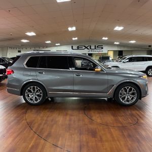 BMW X7 XDRIVE40I - 10