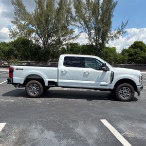 FORD F-250 SUPER DUTY LARIAT - 10