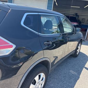 2016 Nissan ROGUE S photo 9