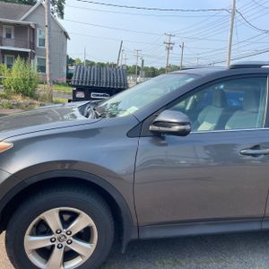 2015 Toyota RAV4 XLE photo 2
