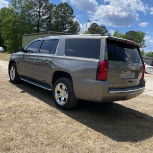 CHEVROLET SUBURBAN PREMIER - 5