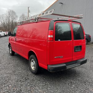 CHEVROLET EXPRESS 2500 - 5