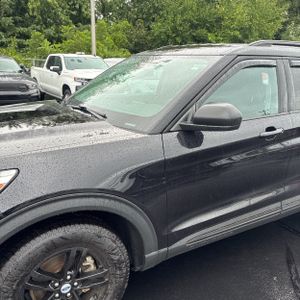 صورة 2 لـ 2022 FORD EXPLORER XLT