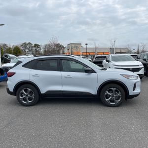 FORD ESCAPE ST-LINE - 10