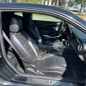 2017 Chevrolet CAMARO LT thumbnail 32