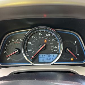 2015 Toyota RAV4 LIMITED — миниатюра 40