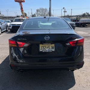 NISSAN ALTIMA SR FWD - 7