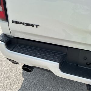 2022 RAM 1500 SPORT thumbnail 23
