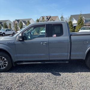 FORD F-150 XLT - 4