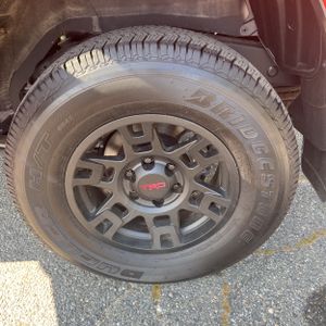 2023 Toyota 4RUNNER TRD PRO thumbnail 18