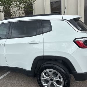 JEEP COMPASS LATITUDE 4X4 - 5