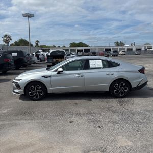 HYUNDAI SONATA SEL - 3