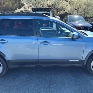 SUBARU OUTBACK PREMIUM - 9