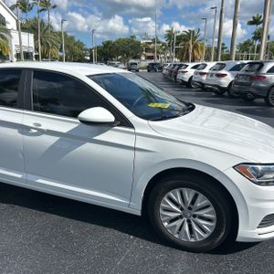صورة مصغرة 13 لـ 2020 Volkswagen JETTA S
