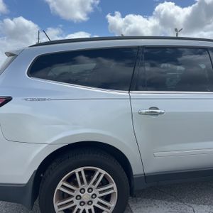 CHEVROLET TRAVERSE LT - 9